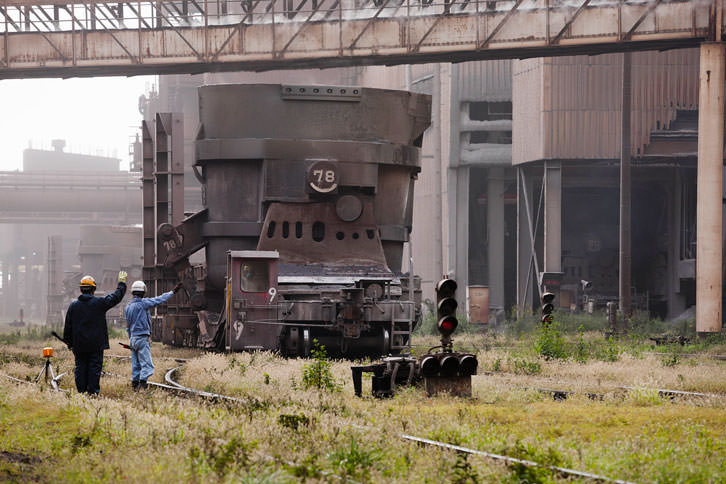 製鋼工場（京浜地区）／『鋼鉄地帯 日本の現場「製鉄篇」』西澤丞