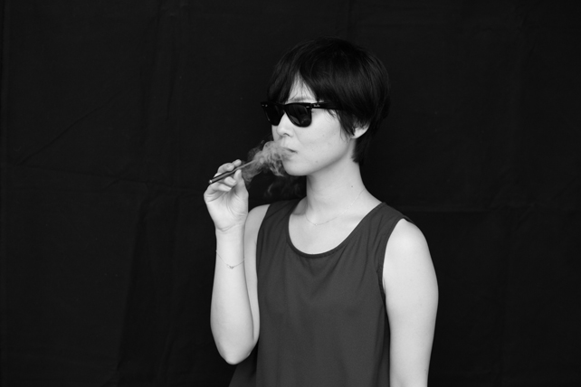 “吸わない人とも一緒に過ごせる時間をくれる。それがVAPE” ――naohiga（イラストレーター）